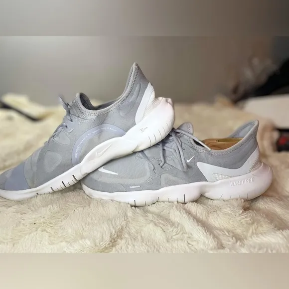 Nike Free Run RN 5.0 Running Shoes Wolf Grey White  mens size 8