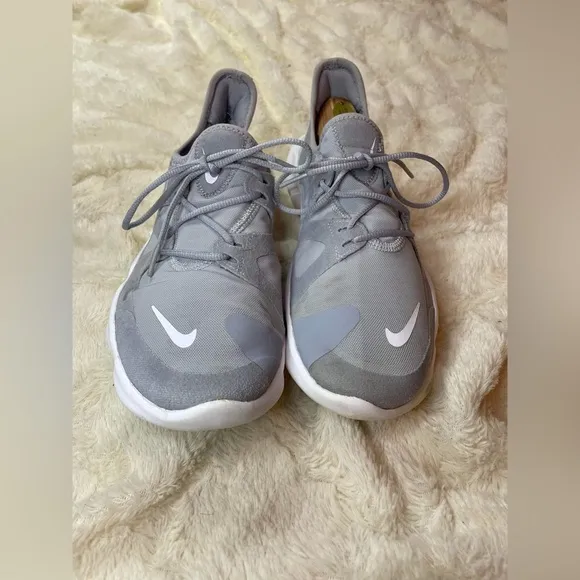 Nike Free Run RN 5.0 Running Shoes Wolf Grey White  mens size 8
