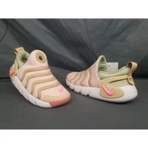 Nike Girls Dynamo Go (PS) Athletic Sneakers Slip-On Pink Size 4 DISPLAY MODEL!