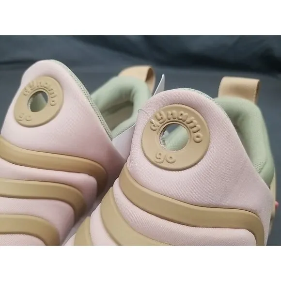 Nike Girls Dynamo Go (PS) Athletic Sneakers Slip-On Pink Size 4 DISPLAY MODEL!
