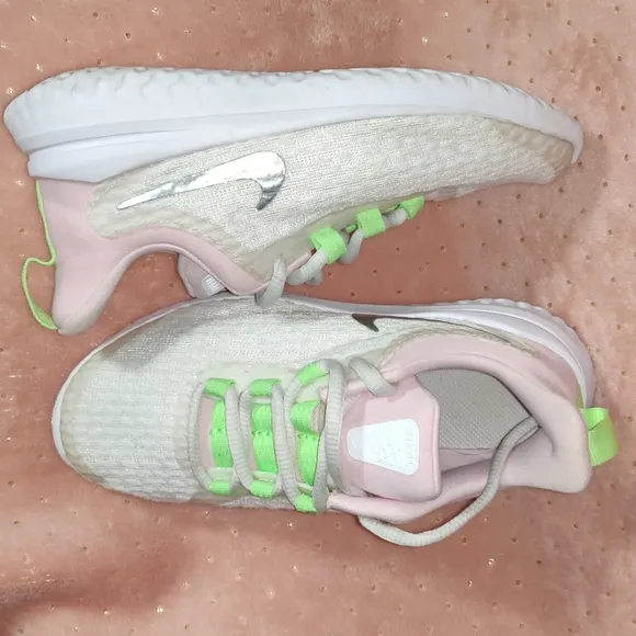 Nike Girls renew Rival running shoes 12c