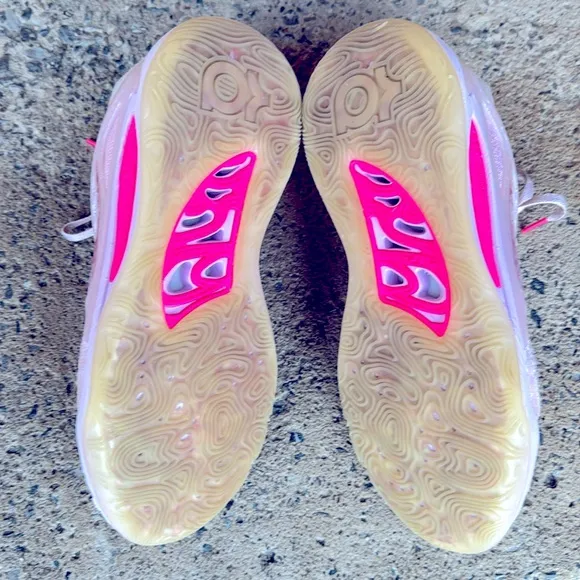 Nike KD 15 Aunt Pearl Basketball shoes
