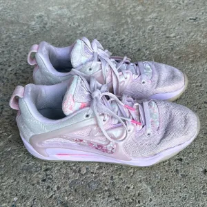 Nike KD 15 Aunt Pearl Basketball shoes