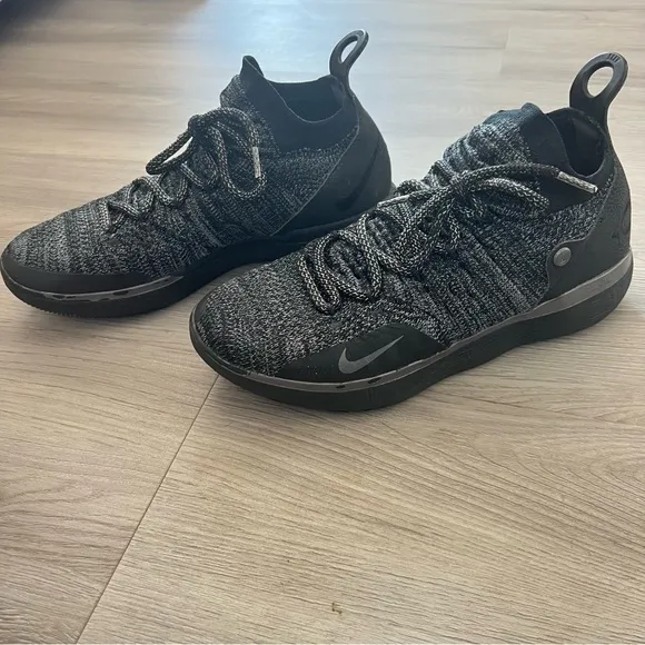 Nike KD Zoom 11 Black Twilight Pulse Mens Size 9.5Basketball Shoes