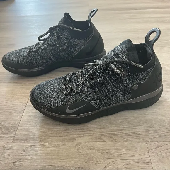 Nike KD Zoom 11 Black Twilight Pulse Mens Size 9.5Basketball Shoes