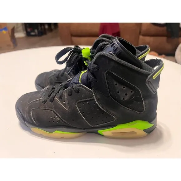 Nike Kids 5Y Air Jordan 6 Retro Sneakers Black Green Neon Basketball Shoes Gym