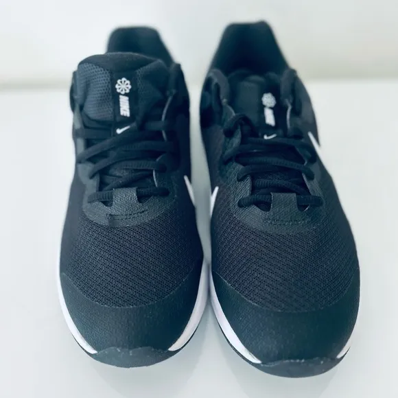 NIKE KIDS GRADE SCHOOL REVOLUTION NN  6 RUNNING SHOES DD1096-003.SIZE 6.5 Y