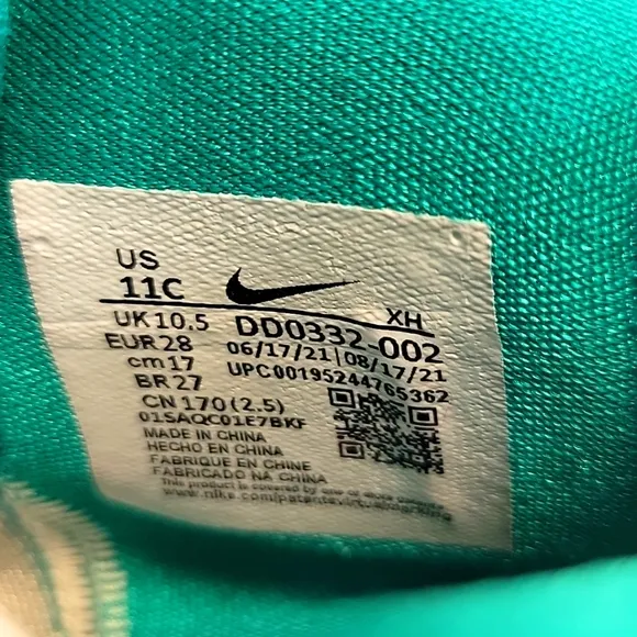 Nike Kyrie Infinity X Sue Bird Kids Slip On No Tie V Strap Shoes
