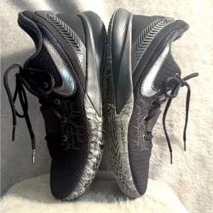 Nike Men Black Chrome Flytrap Zoom