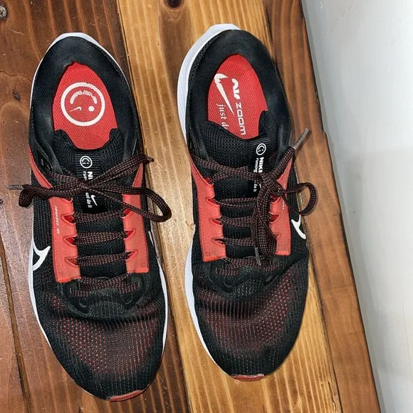 Nike Men's Air Zoom Pegasus 40 Running Shoes Black White Lt. Crimson Size 10.5