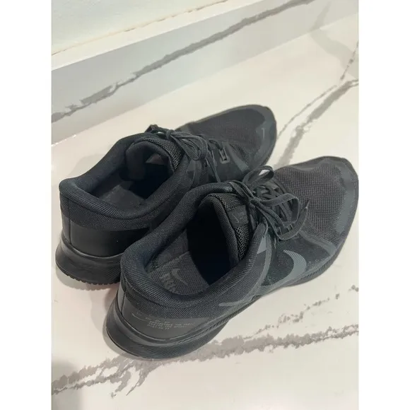 Nike Men's Quest 4 Running‎ Shoes Size 11.5 Black