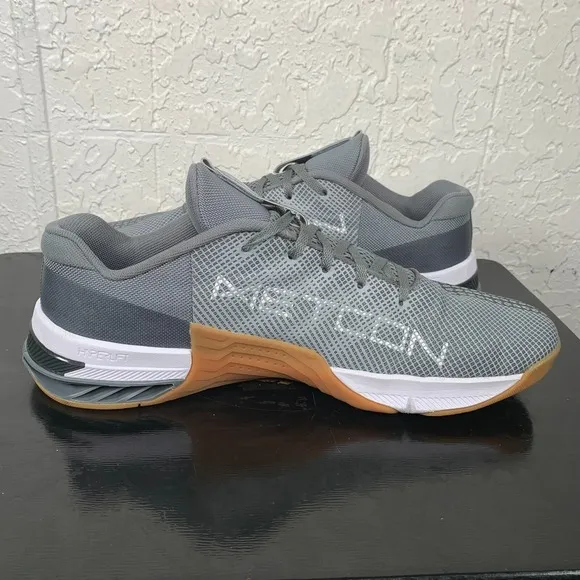 Nike Metcon 8 Mens Size 13 Shoes Smoke Grey Gum Sole Gym Sneakers D09328-002