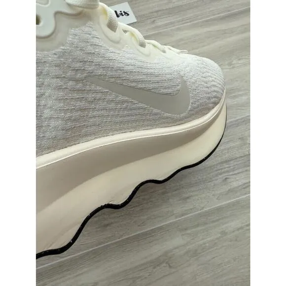 Nike Motiva Women's Size 10 Ivory White Black Running Gym Shoes DV1238-105 New