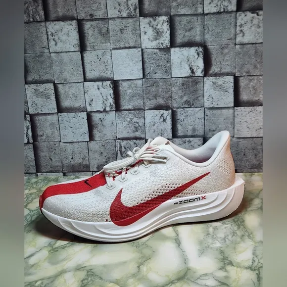 Nike Pegasus Plus Platinum Tint University Red Shoes Size 10.5