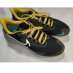 Nike Pegasus Shield weatherize running shoes size 12