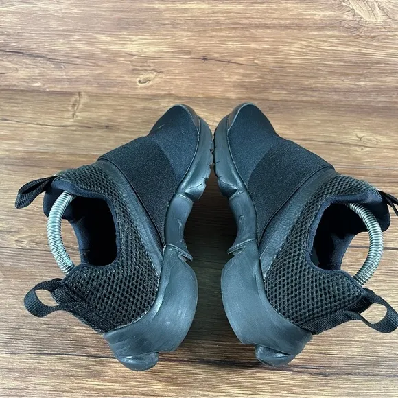 NIKE PRESTO Extreme Triple Black Slip-On Athletic Sneakers Size 7Y Shoes