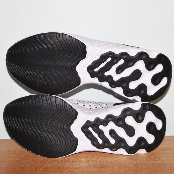 Nike React Phantom Run Flyknit 2 Oreo Shoes Mens 9.5 10.5 11.5 White Black