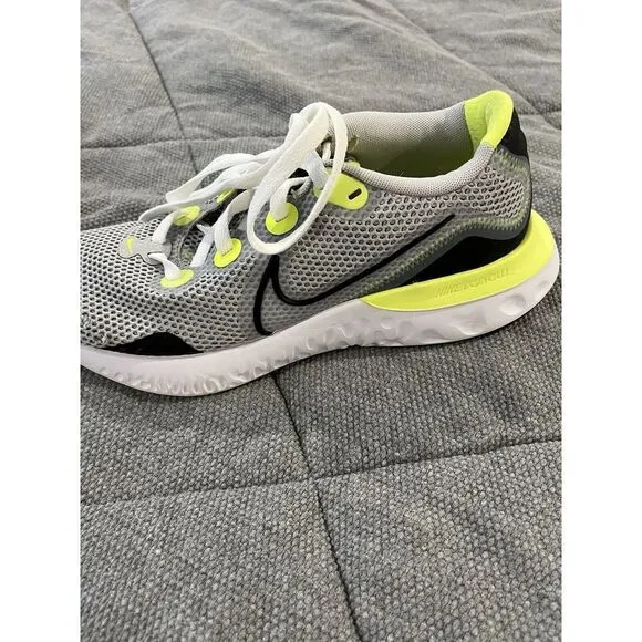 Nike Renew Mens Shoes Sneakers Gray‎ Black Green Size 8.5 Great Condition