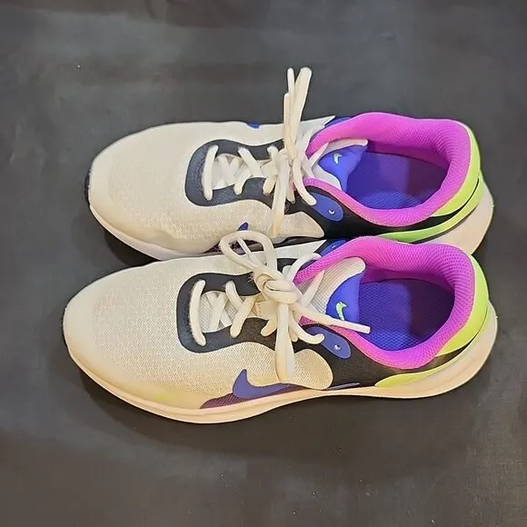 NIKE REVOLUTION  7 BIG KIDS' RUNNING SUMMIT DREA SNEAKER