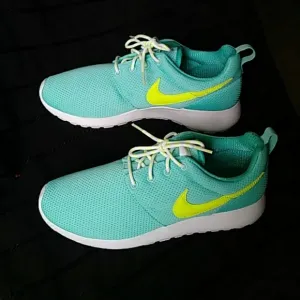 Nike Roshe running shoes