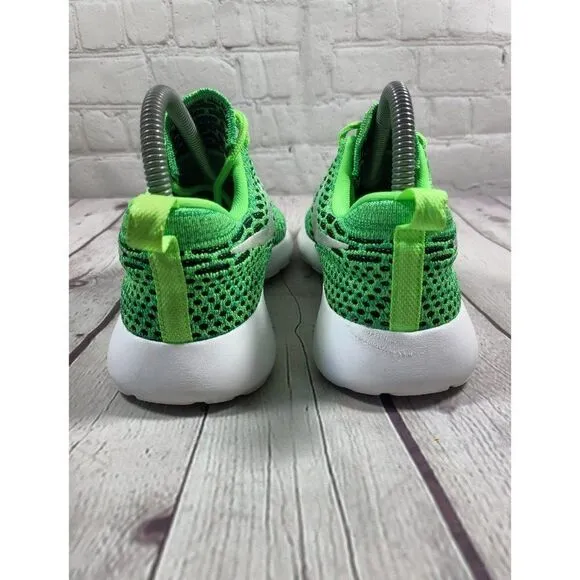 Nike Roshe One Flynit Athletic Running Shoes Women's Size 6