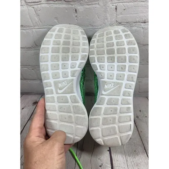 Nike Roshe One Flynit Athletic Running Shoes Women's Size 6