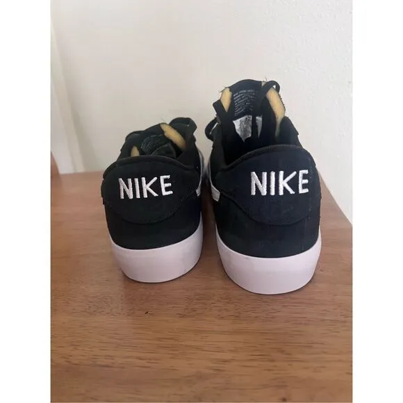 Nike SB Heritage Vulc Black &amp; White Skate Shoes size 11 Men’s