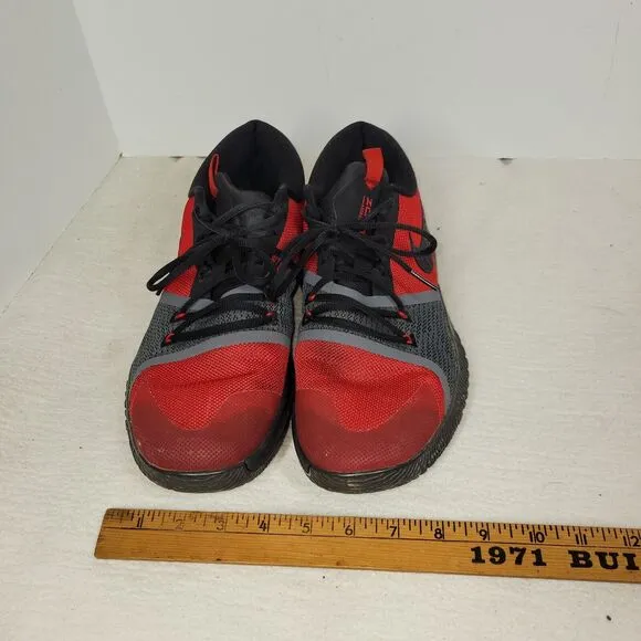 Nike Shoes Mens Size 9.5 Red Black Assertion Athletic Gym Basketball 917505-600