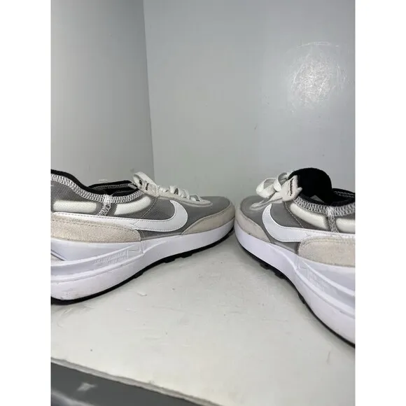 Nike Shoes Mens Sz 9.5 Waffle One Summit White Running DA7995-100 Training