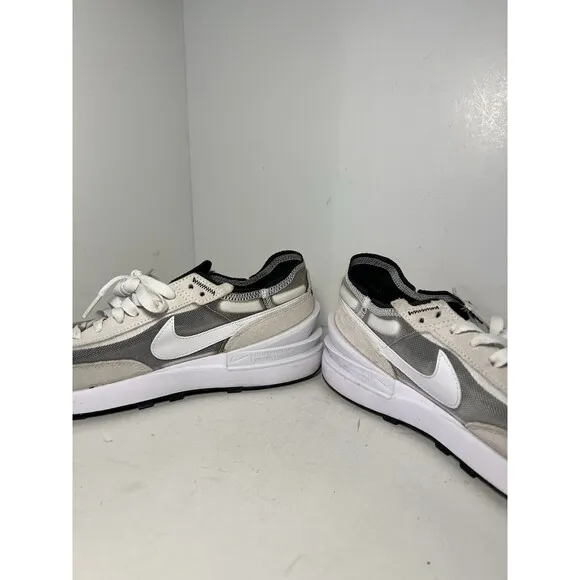 Nike Shoes Mens Sz 9.5 Waffle One Summit White Running DA7995-100 Training
