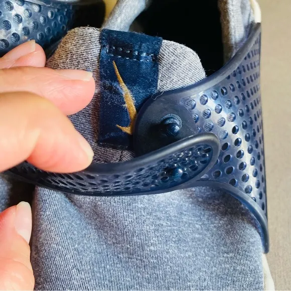 Nike Sock Dart SE ‘Midnight Navy &amp; Golden Beige’