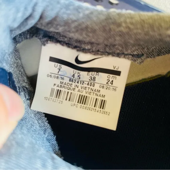 Nike Sock Dart SE ‘Midnight Navy &amp; Golden Beige’