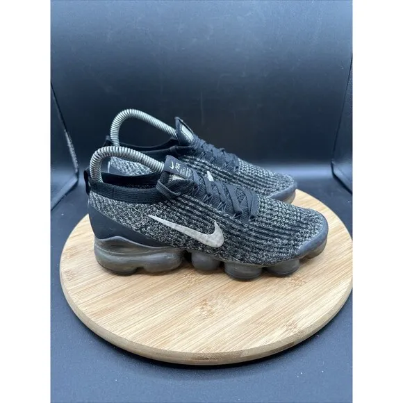 Nike Vapormax Flyknit 3 Womens Size 7 Running Shoes Oreo Black White AJ6910-001