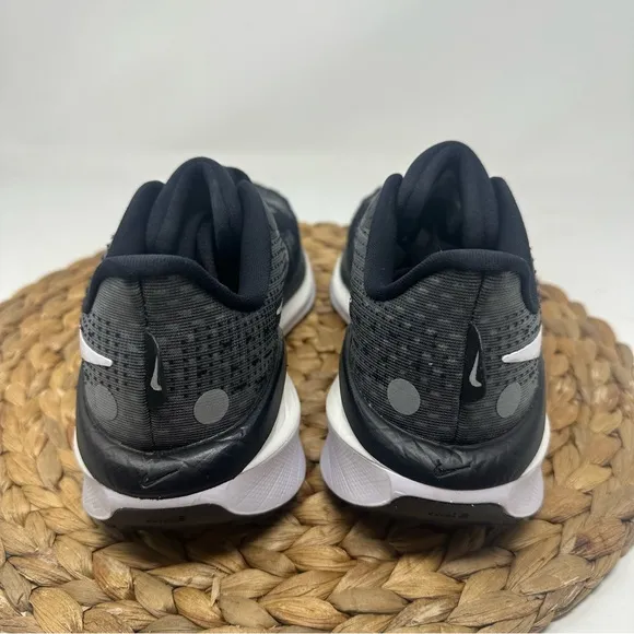 NIKE Vomero 17 Running Shoes Black White Size 6.5 Women's