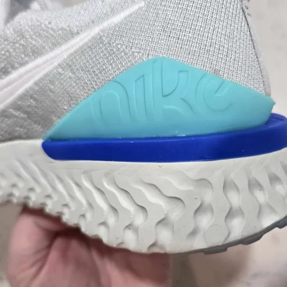 Nike Women’s Epic React Flyknit 2 &quot;White Light Aqua&quot; Running Shoes New