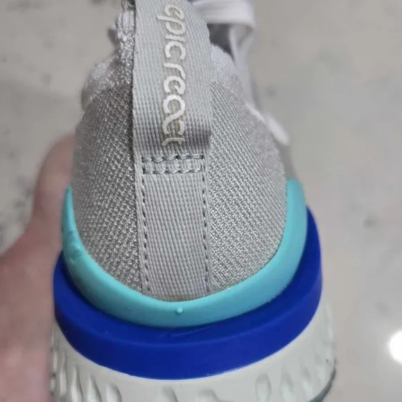 Nike Women’s Epic React Flyknit 2 &quot;White Light Aqua&quot; Running Shoes New