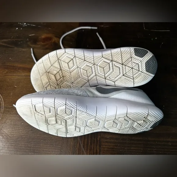Nike Womens Flex Contact 908995-100 Gray Running Shoes Sneakers Size 7