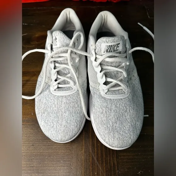 Nike Womens Flex Contact 908995-100 Gray Running Shoes Sneakers Size 7