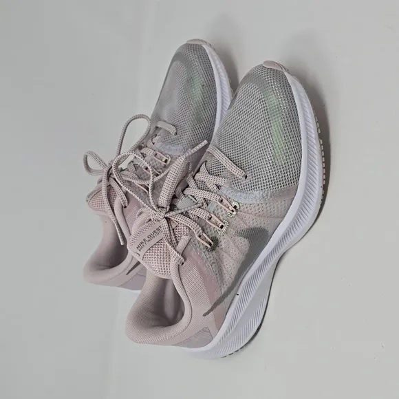 Nike Womens Quest 4 Premium DA8723-002 Gray Running Shoes Sneakers Size 6