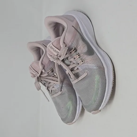 Nike Womens Quest 4 Premium DA8723-002 Gray Running Shoes Sneakers Size 6