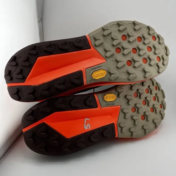 Nike Zegama 2 Running Shoes Men Low-Top Size 9.5 Orange/Brown HQ3768-200