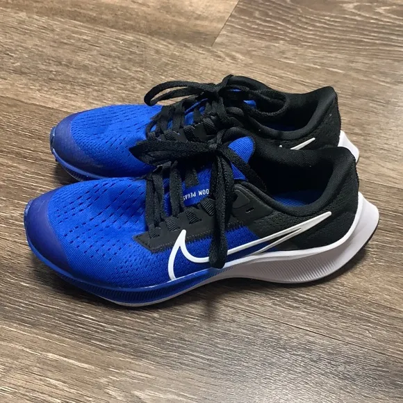 Nike Zoom Air Pegasus 38 Running Shoes