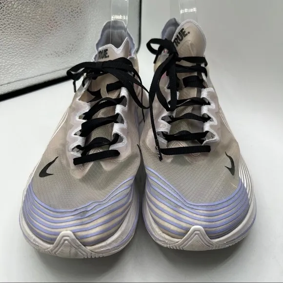 Nike Zoom Fly Betrue Lace Up LGBTQ Cushioned Traction Logo Swoosh Sneakers