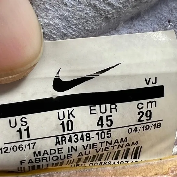 Nike Zoom Fly Betrue Lace Up LGBTQ Cushioned Traction Logo Swoosh Sneakers
