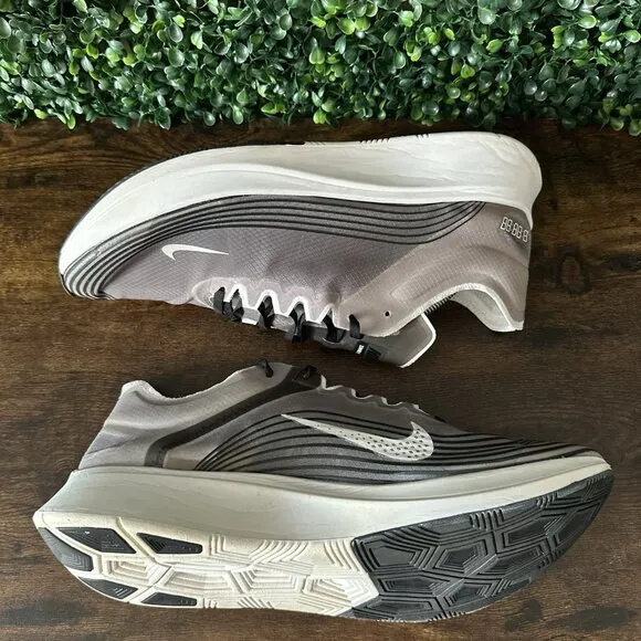 Nike Zoom Fly SP Men Size 13 Running Shoes Black Light Bone Sneakers AJ9282-001