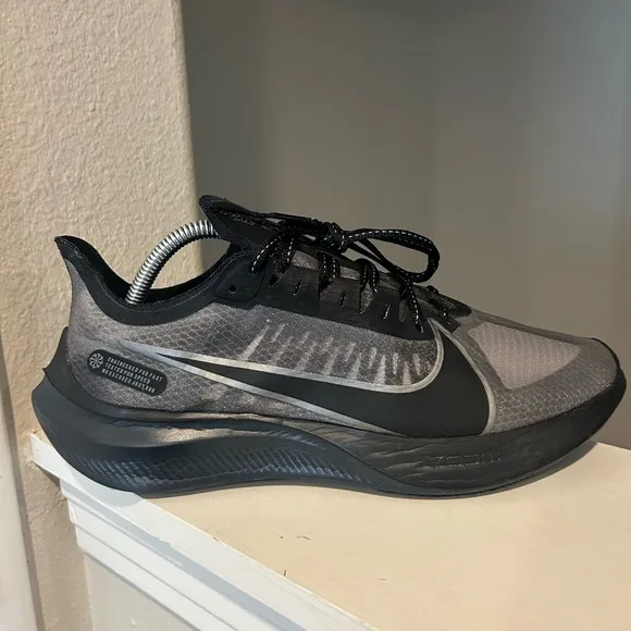 Nike Zoom Gravity Black/Anthracite Running Shoes Sneakers Men’s Size 9.5 Light
