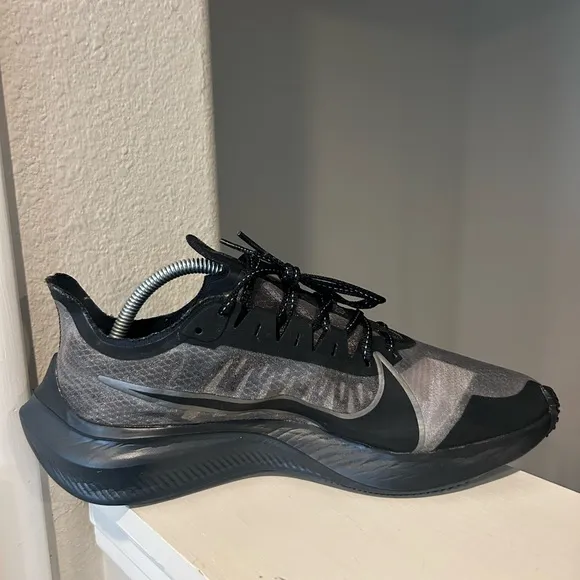 Nike Zoom Gravity Black/Anthracite Running Shoes Sneakers Men’s Size 9.5 Light