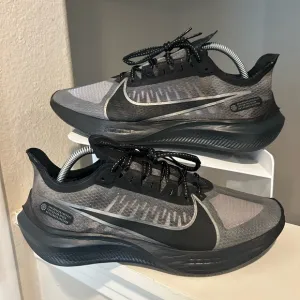 Nike Zoom Gravity Black/Anthracite Running Shoes Sneakers Men’s Size 9.5 Light