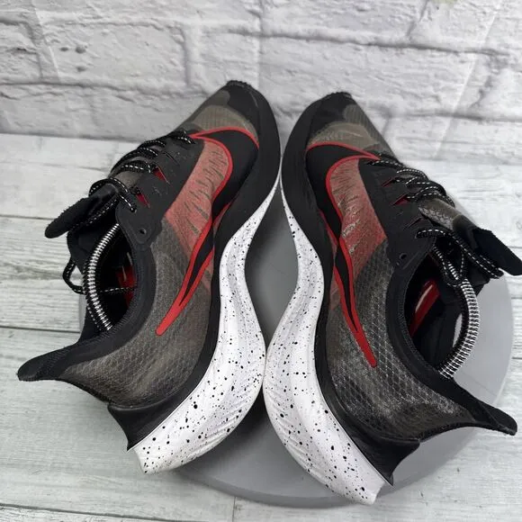 Nike Zoom Gravity University Red Black Running Shoes Sneakers Men’s Size 10