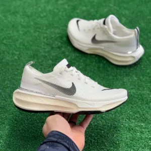 Nike ZoomX Invincible 3 Low Womens Running Shoes White DR2660-102 VNDS Sz 7